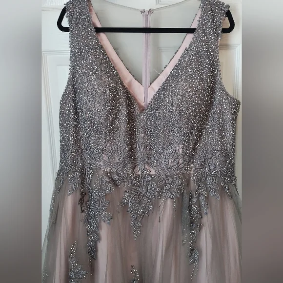 Elegant Gray and Lavender Embellished Gown - Picture 2 of 13